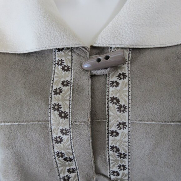 NWT Alfred Dunner "Castle Bay" Mocha Faux Suede Coat Toggle Button Size 18W - Picture 5 of 12